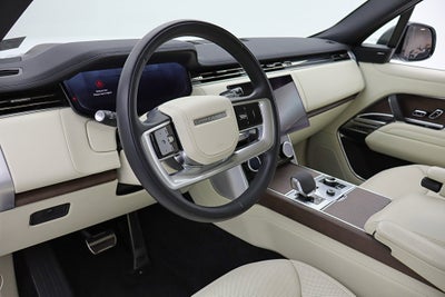 2023 Land Rover Range Rover SE