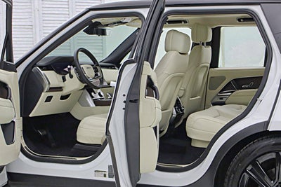 2023 Land Rover Range Rover SE