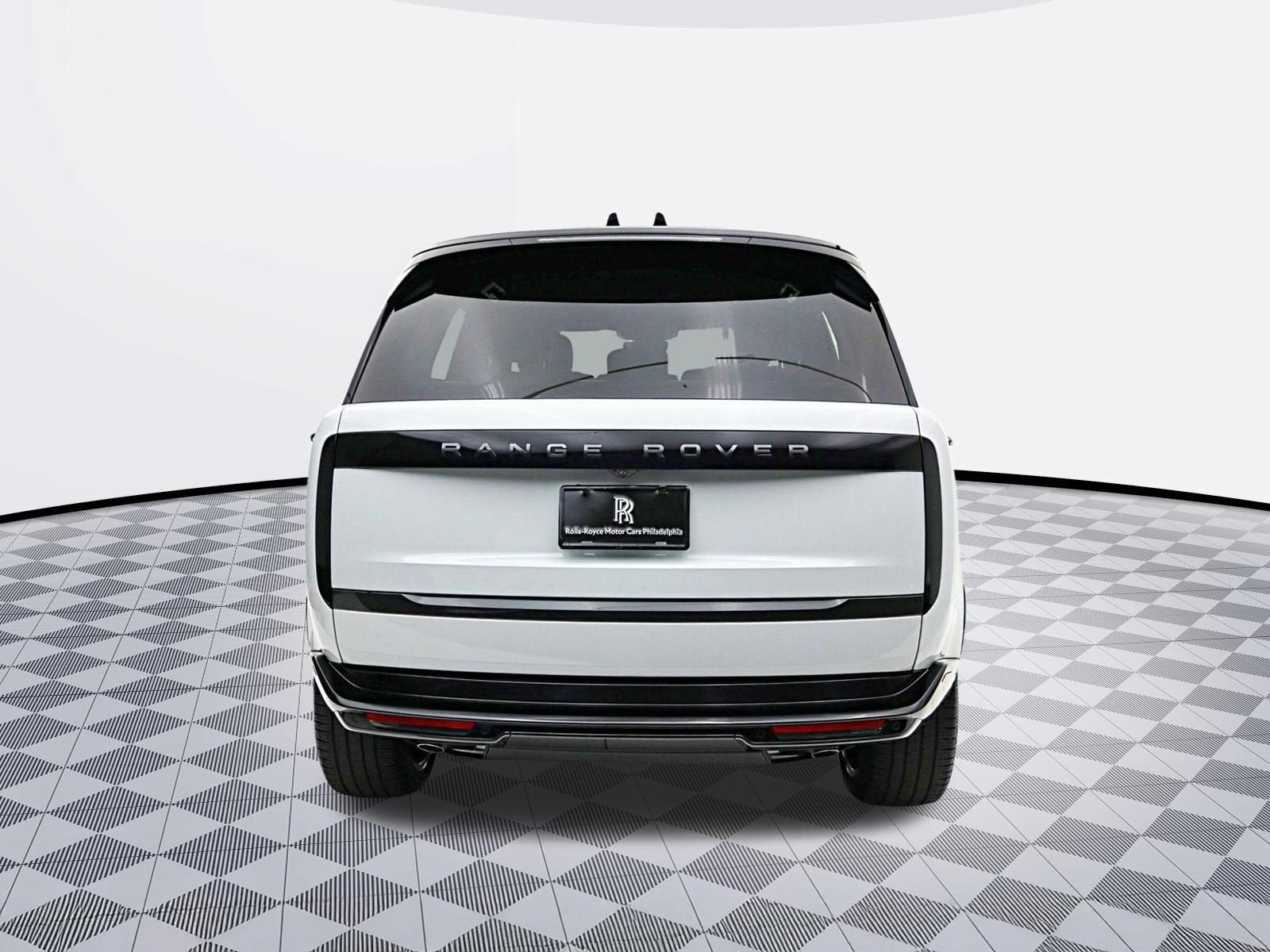 2025 Land Rover Range Rover P530 SE