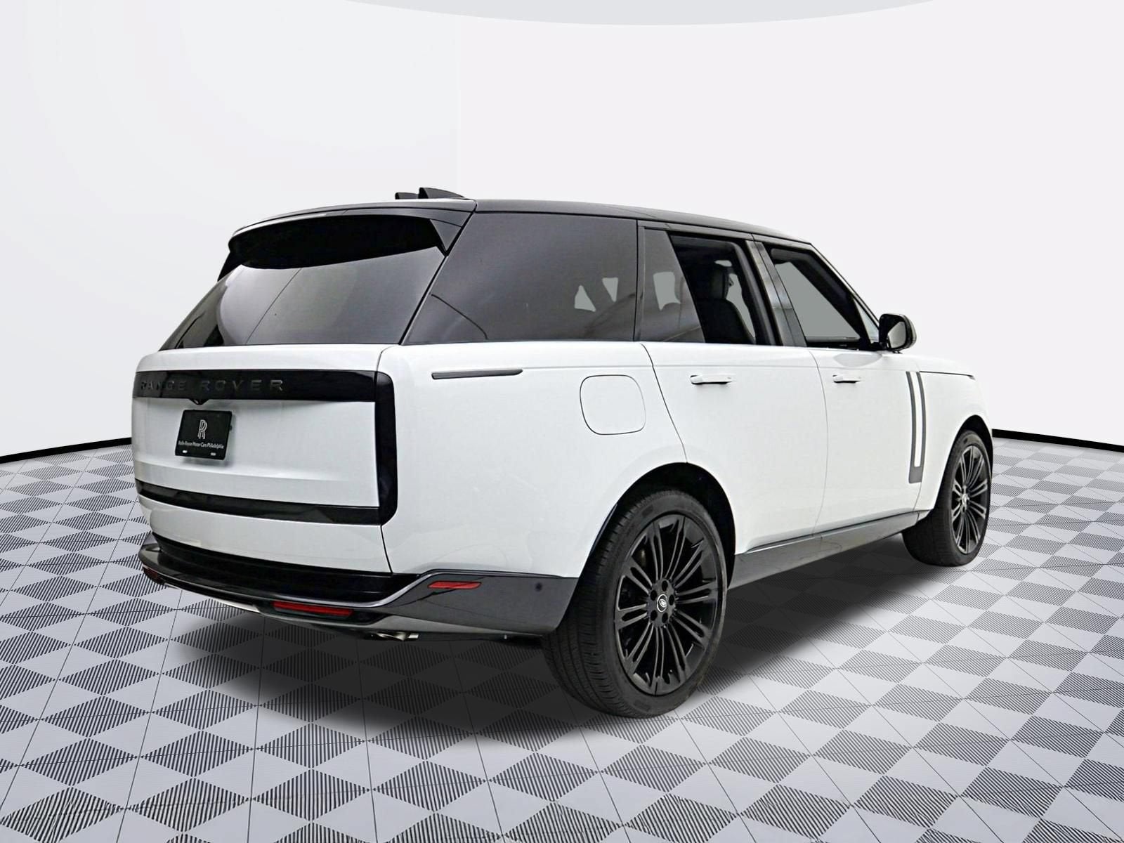 2025 Land Rover Range Rover P530 SE