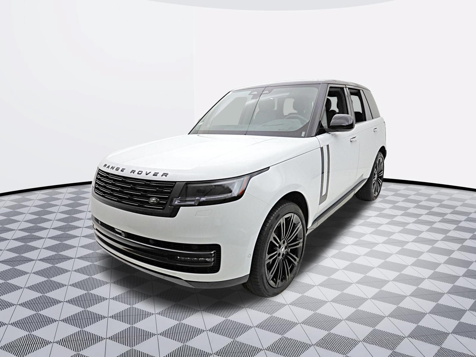 2025 Land Rover Range Rover P530 SE