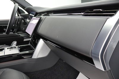 2025 Land Rover Range Rover P530 SE