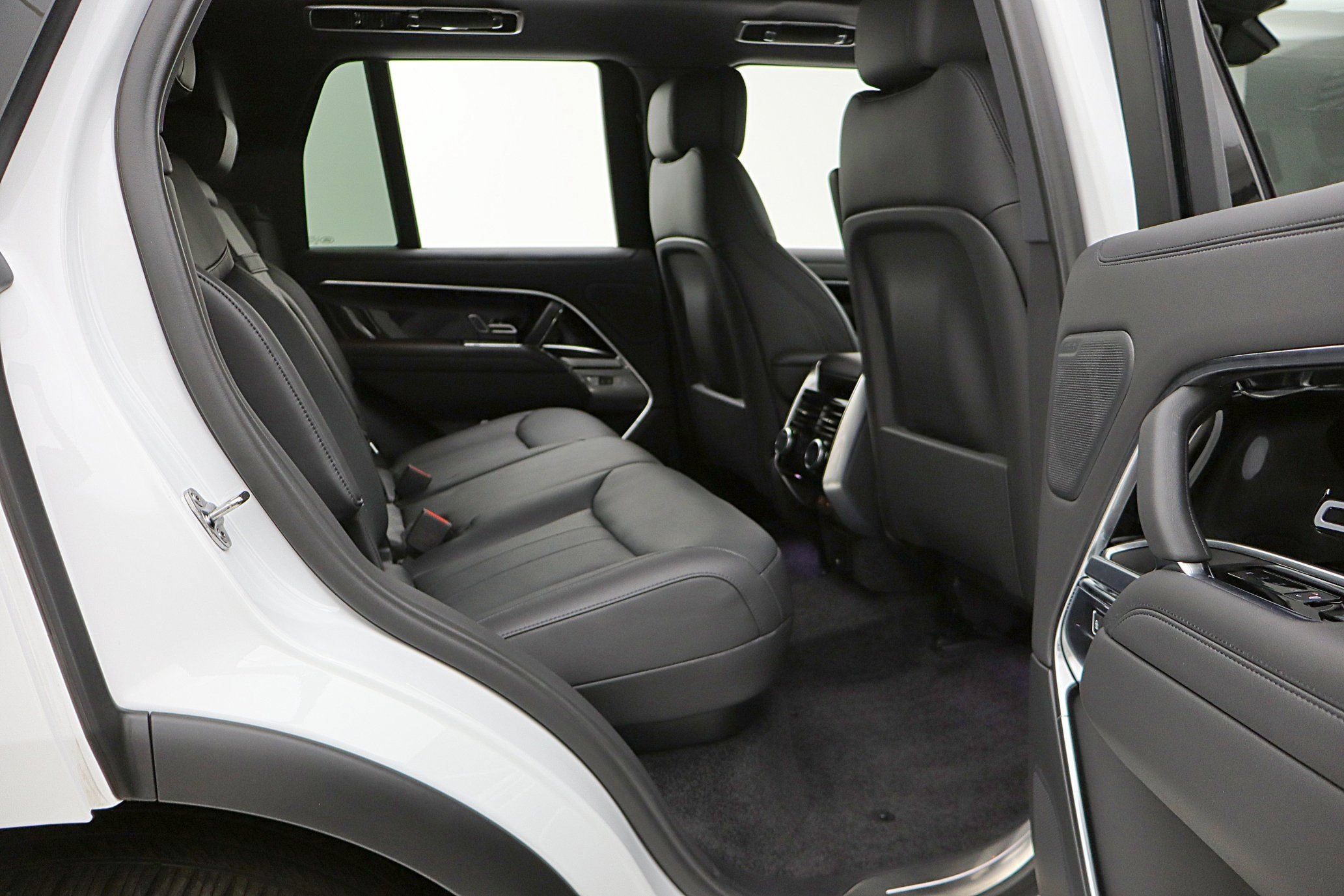 2025 Land Rover Range Rover P530 SE