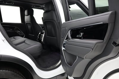 2025 Land Rover Range Rover P530 SE