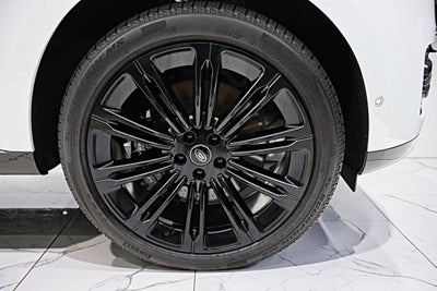 2025 Land Rover Range Rover P530 SE
