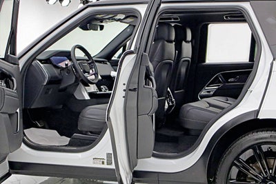 2025 Land Rover Range Rover P530 SE