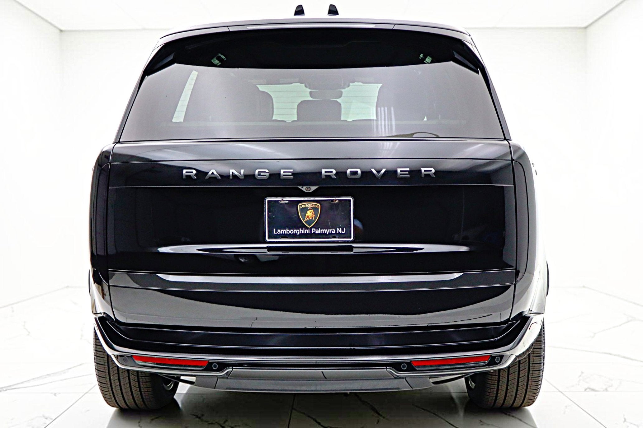 2025 Land Rover Range Rover P400 SE
