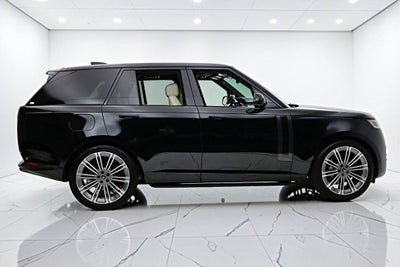 2025 Land Rover Range Rover P400 SE