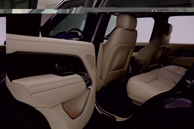 2025 Land Rover Range Rover P400 SE