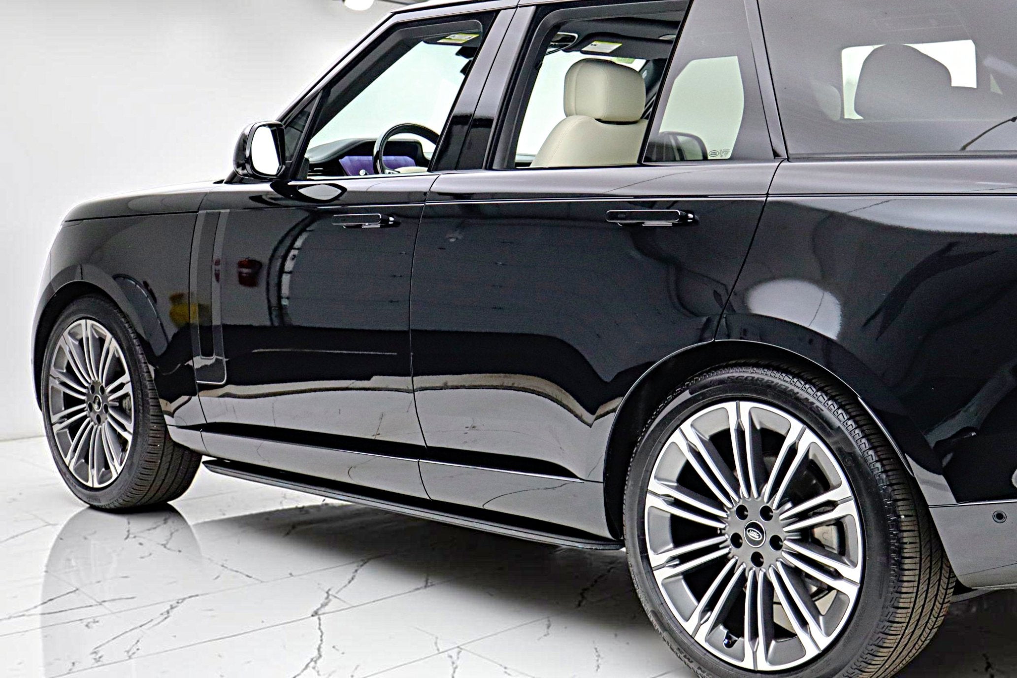 2025 Land Rover Range Rover P400 SE