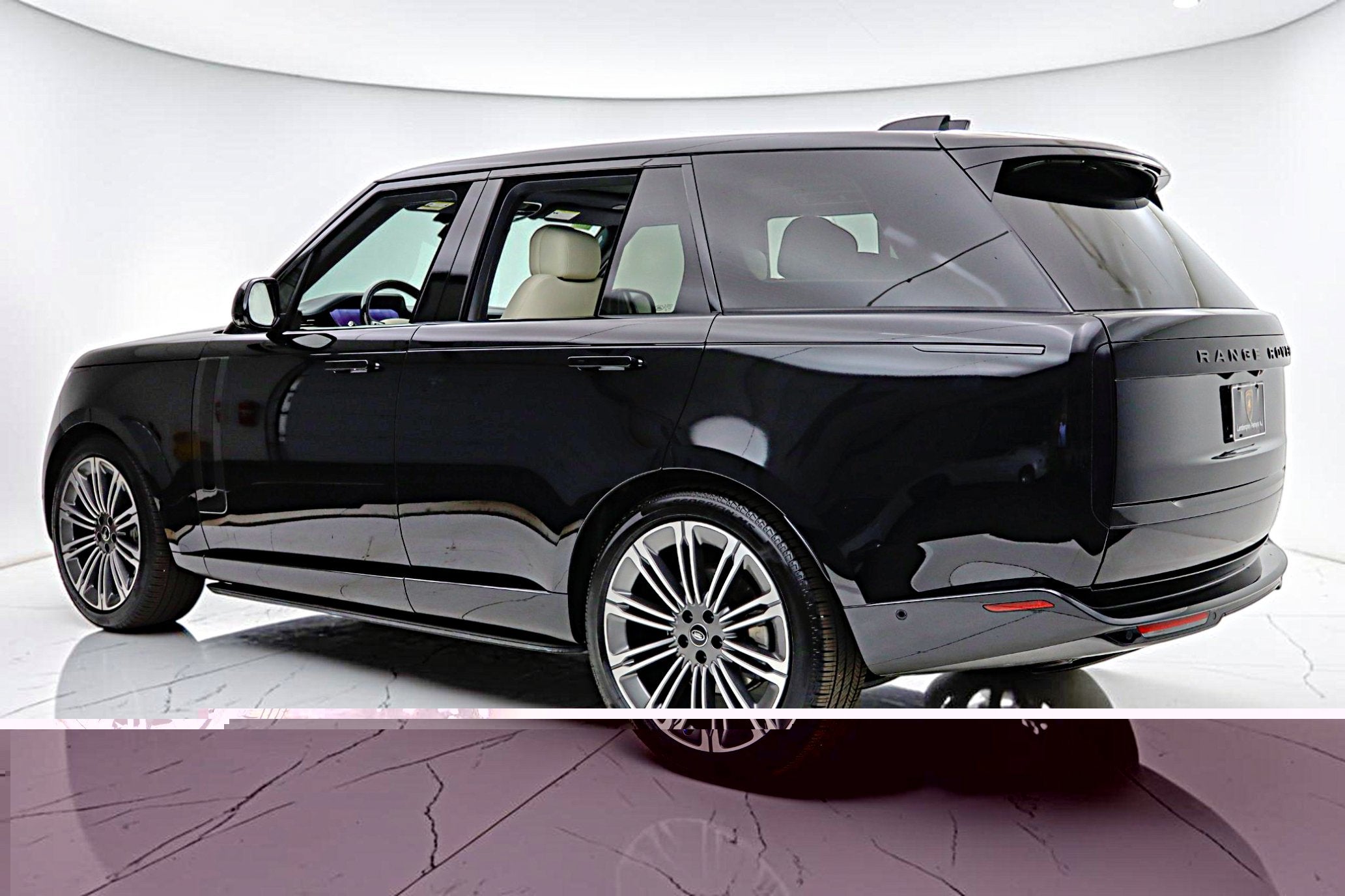 2025 Land Rover Range Rover P400 SE