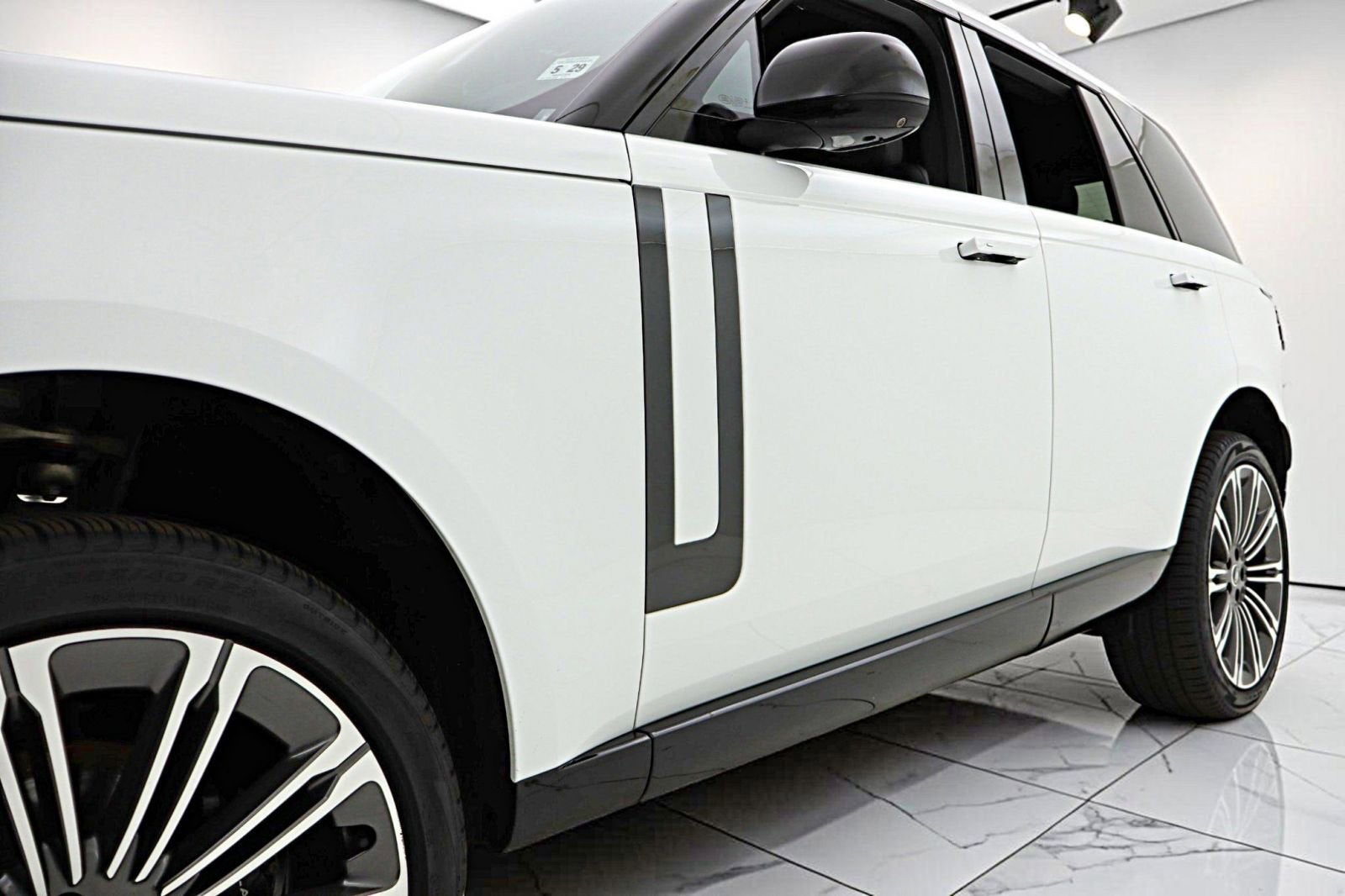 2024 Land Rover Range Rover P400 SE