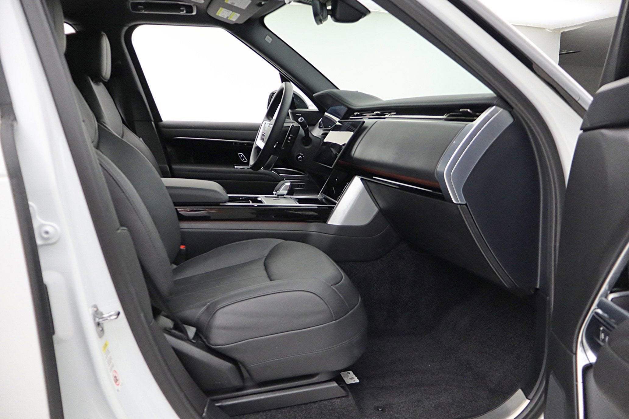 2024 Land Rover Range Rover P400 SE