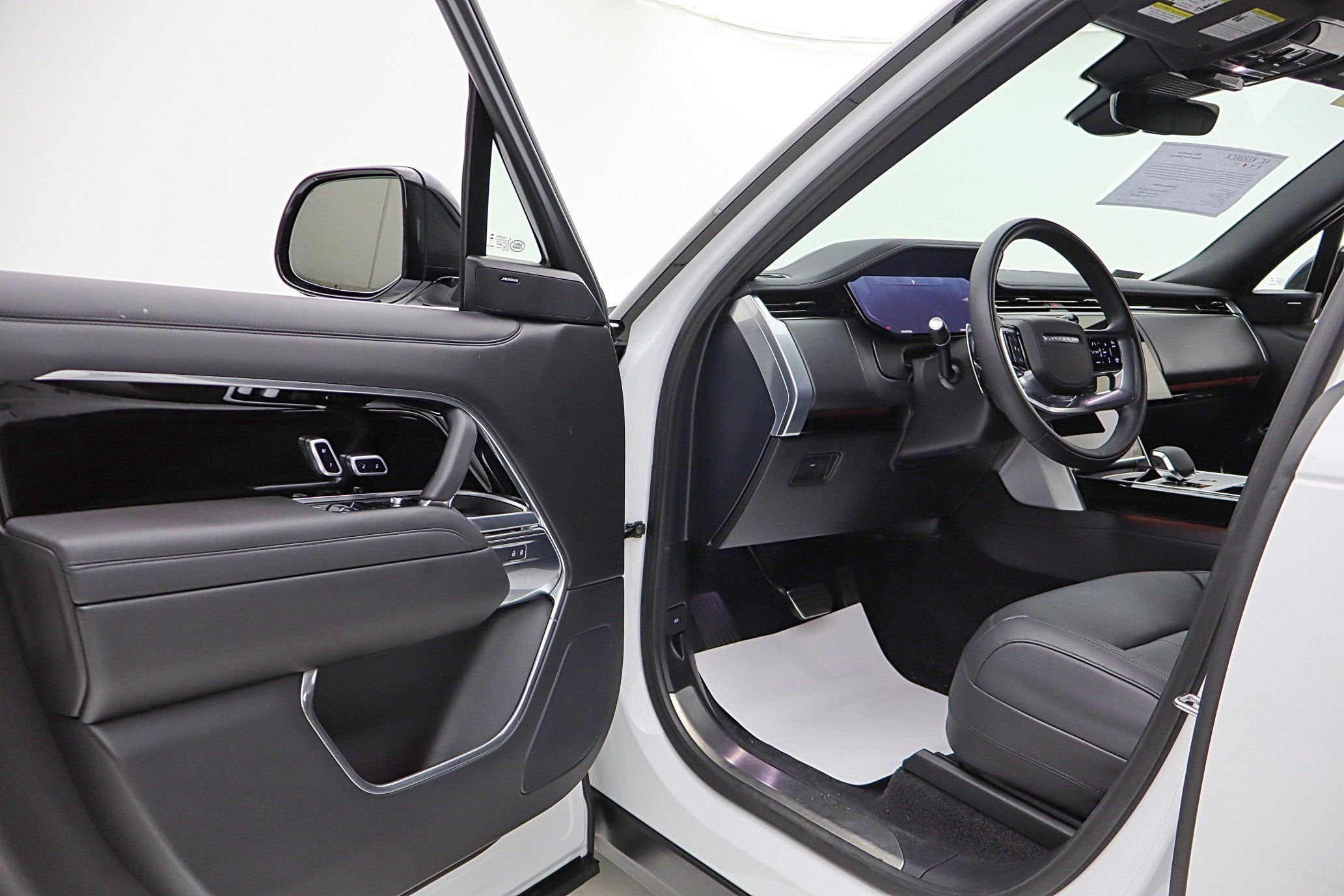 2024 Land Rover Range Rover P400 SE
