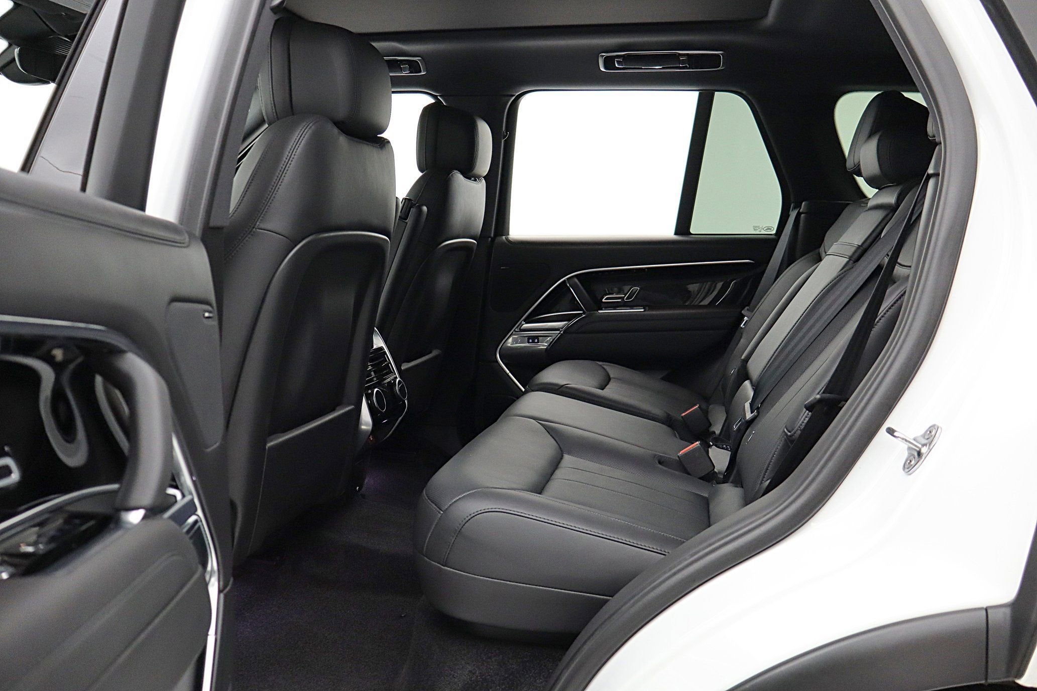 2024 Land Rover Range Rover P400 SE