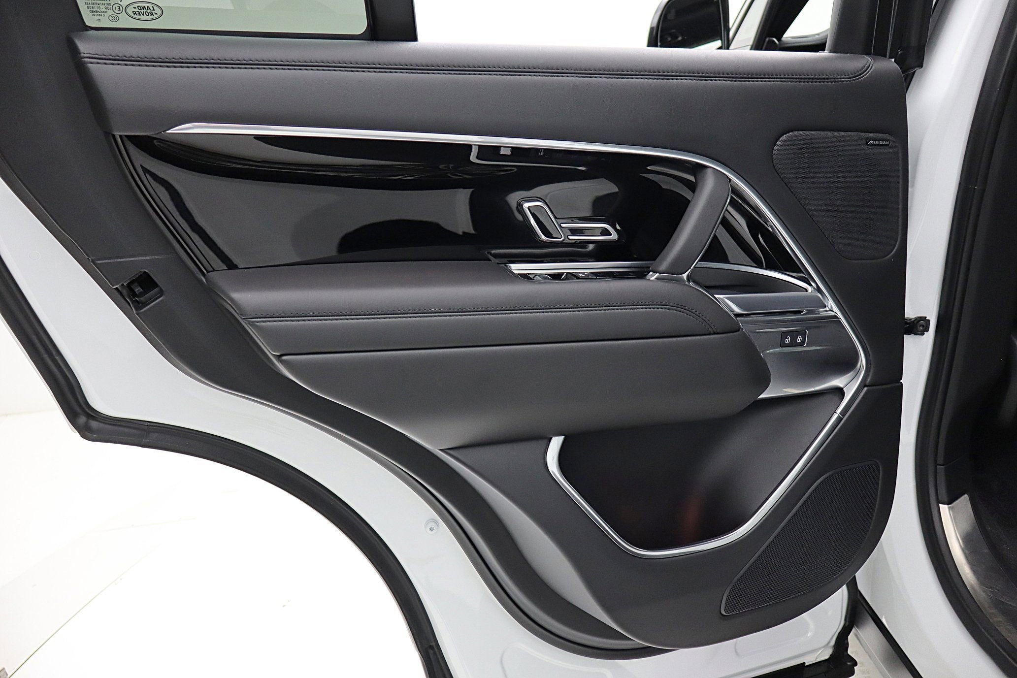 2024 Land Rover Range Rover P400 SE