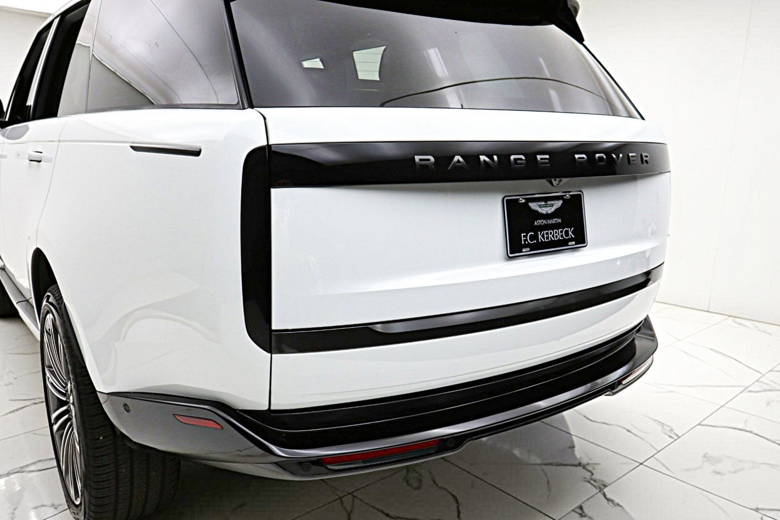 2024 Land Rover Range Rover P400 SE