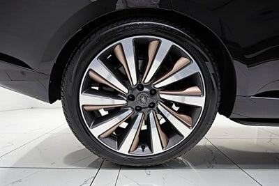 2024 Land Rover Range Rover P615 SV