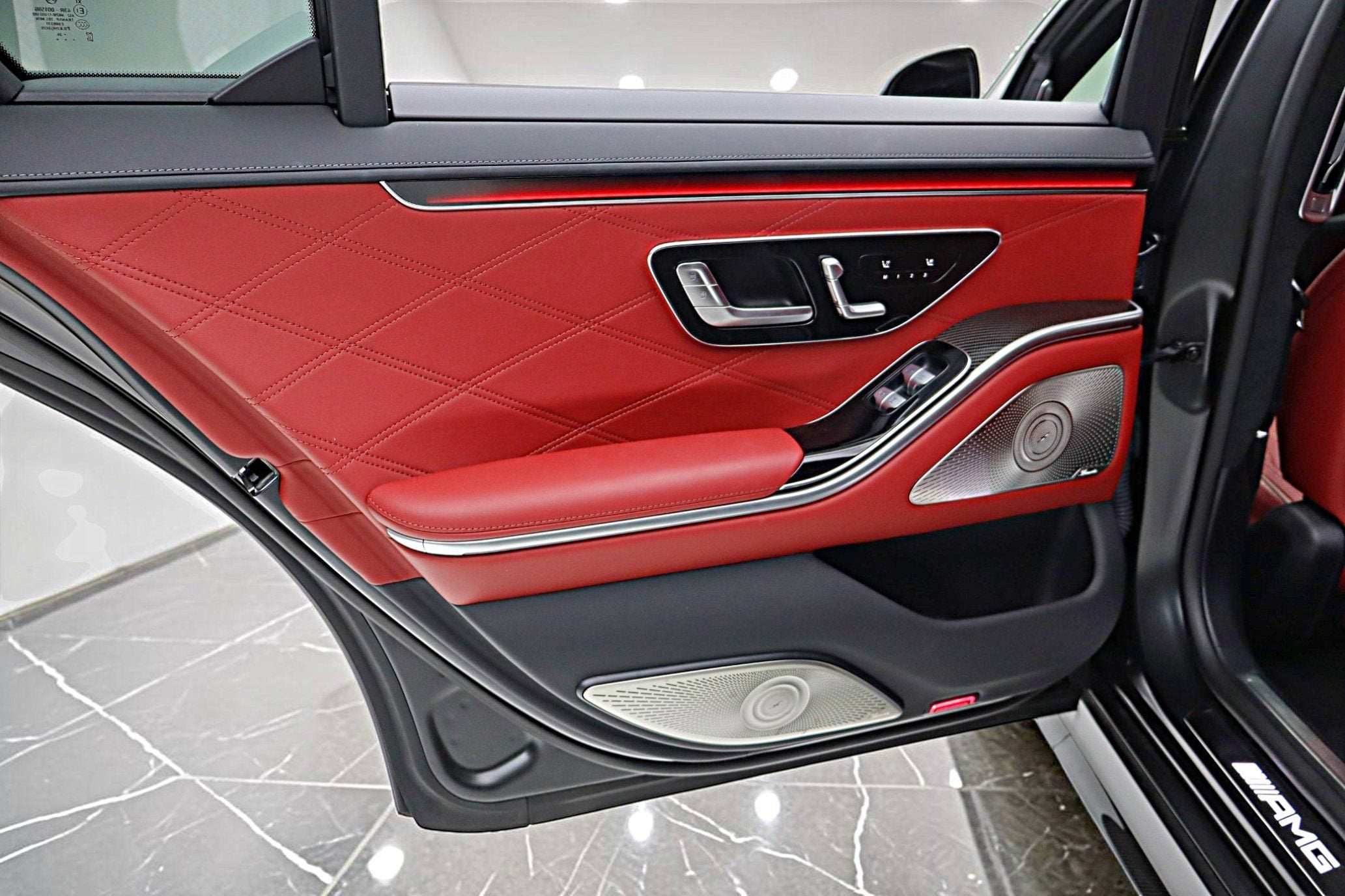 2025 Mercedes-Benz AMG® S 63 E 4MATIC®