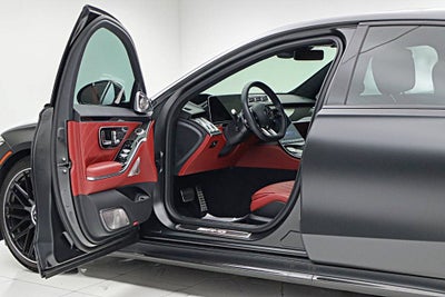 2025 Mercedes-Benz AMG® S 63 E 4MATIC®