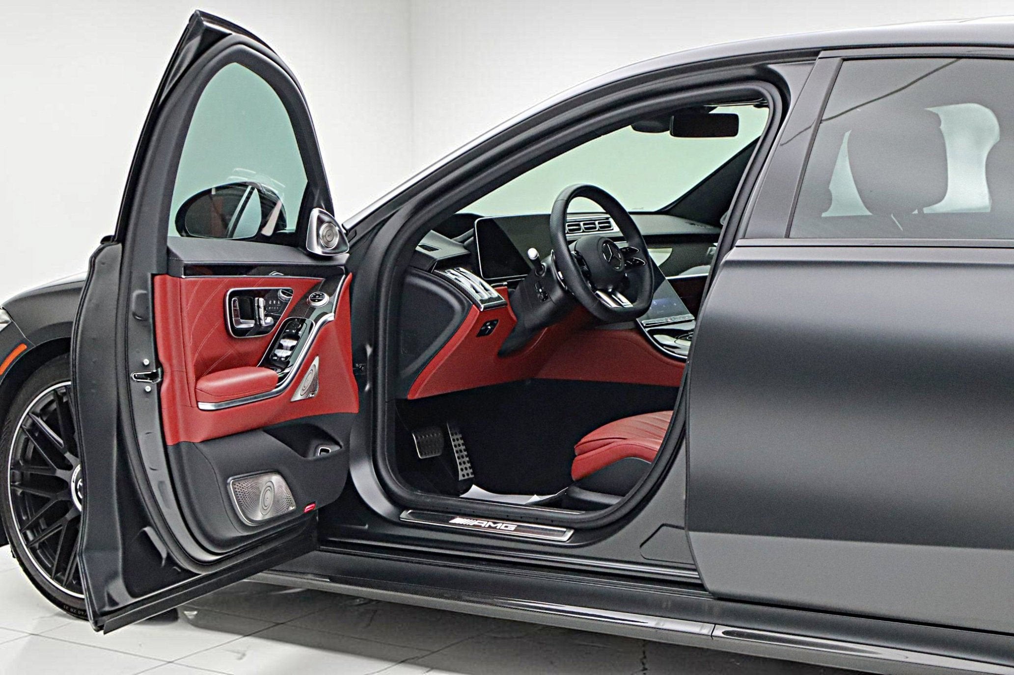 2025 Mercedes-Benz AMG® S 63 E 4MATIC®