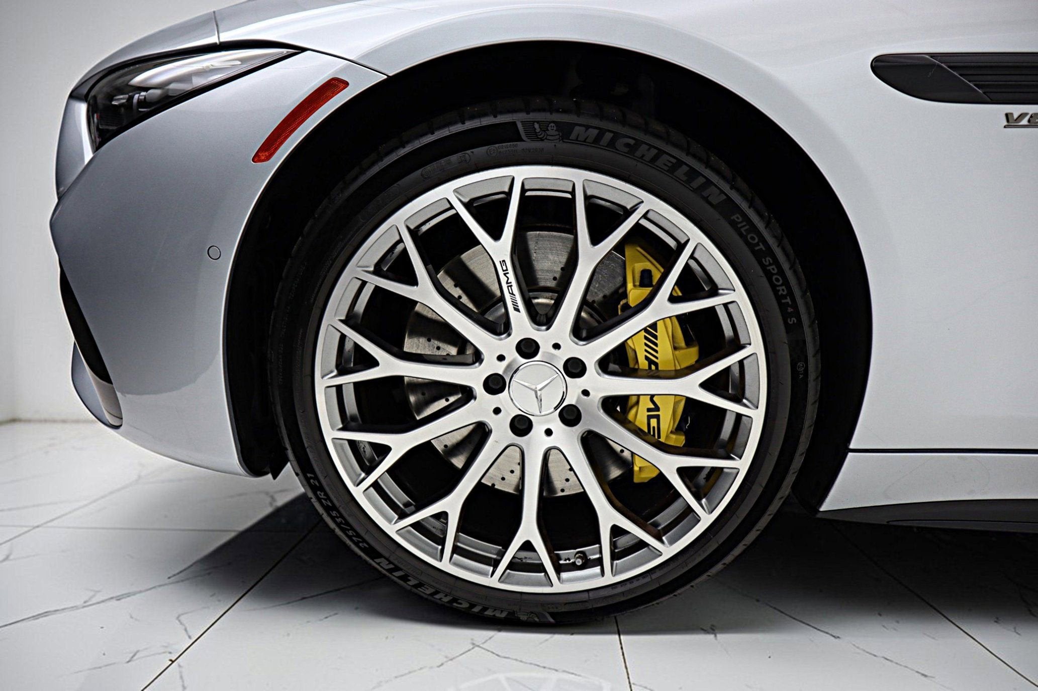 2024 Mercedes-Benz AMG® SL 63 4MATIC®