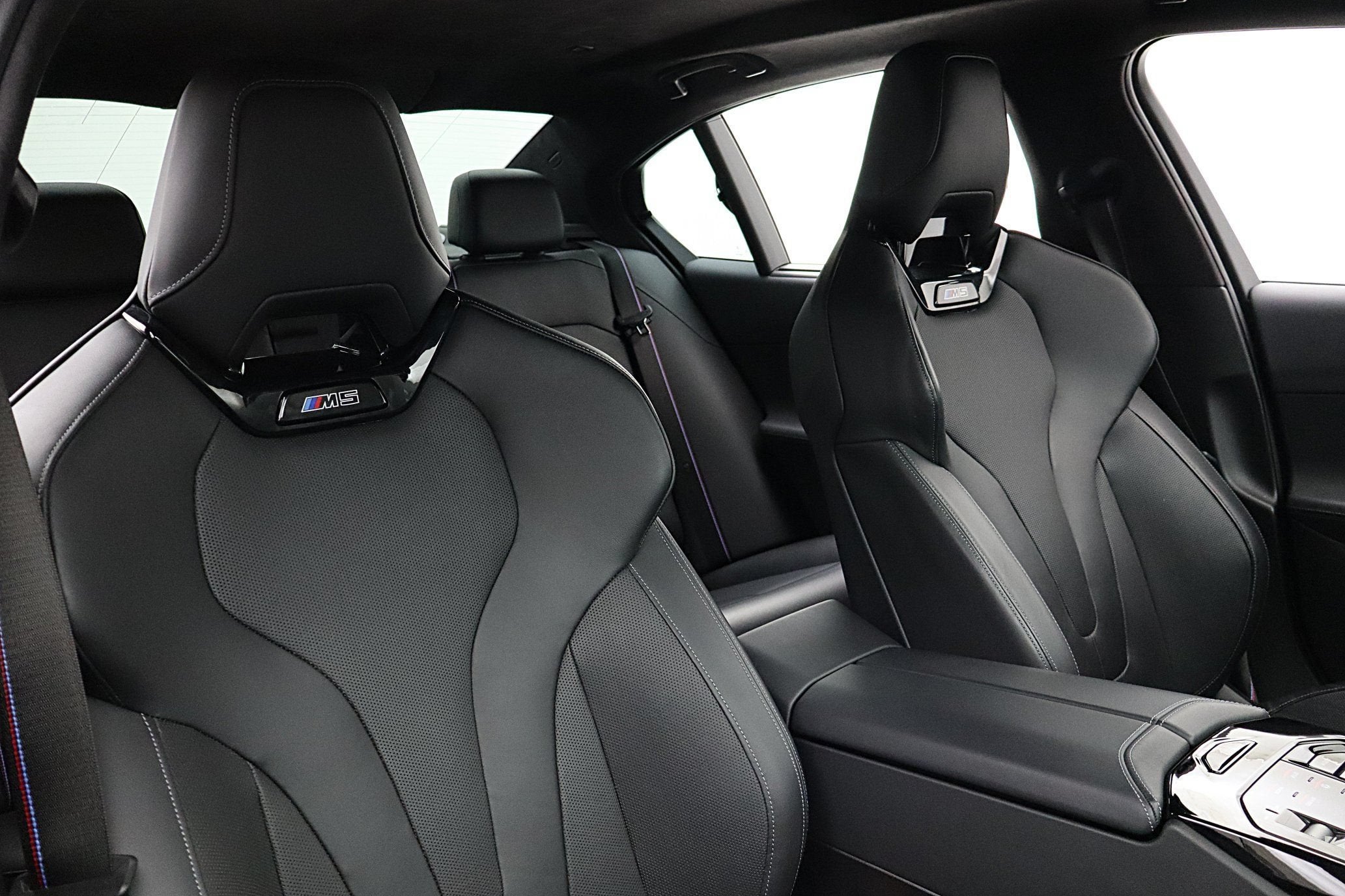2025 BMW M5 NA