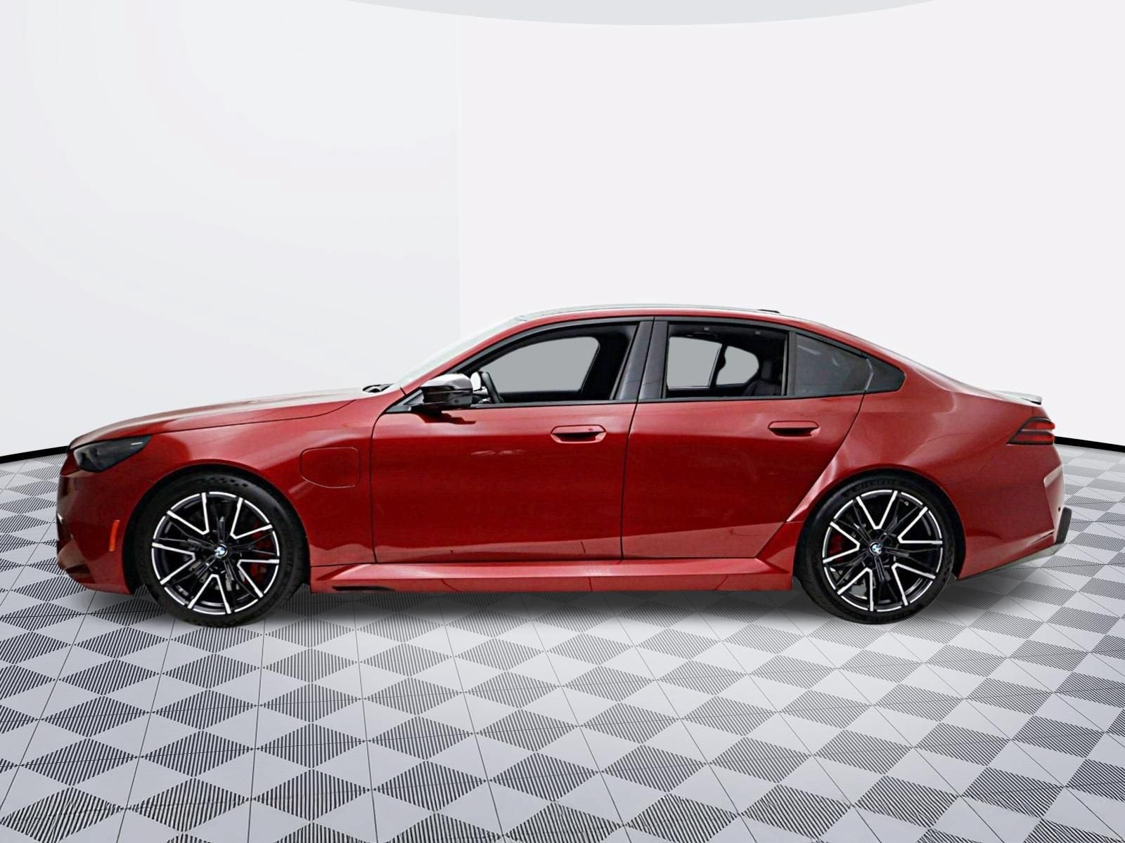 2025 BMW M5 NA