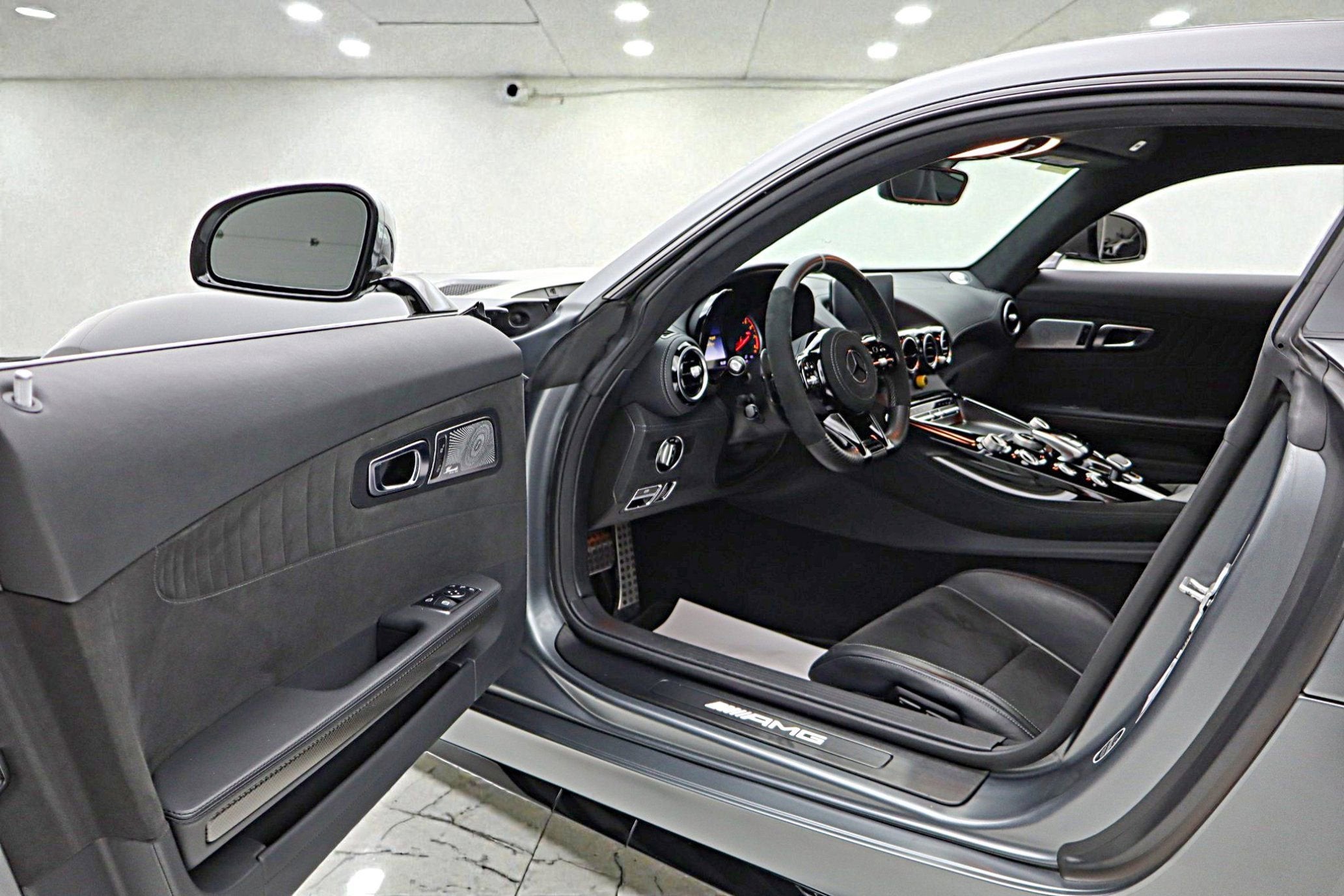 2018 Mercedes-Benz AMG® GT R AMG® GT R