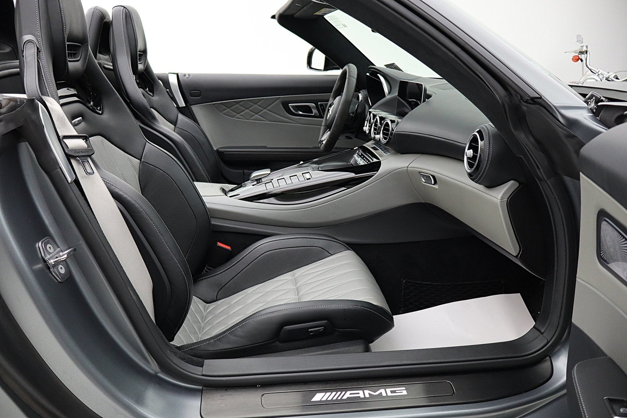 2020 Mercedes-Benz AMG® GT C Roadster