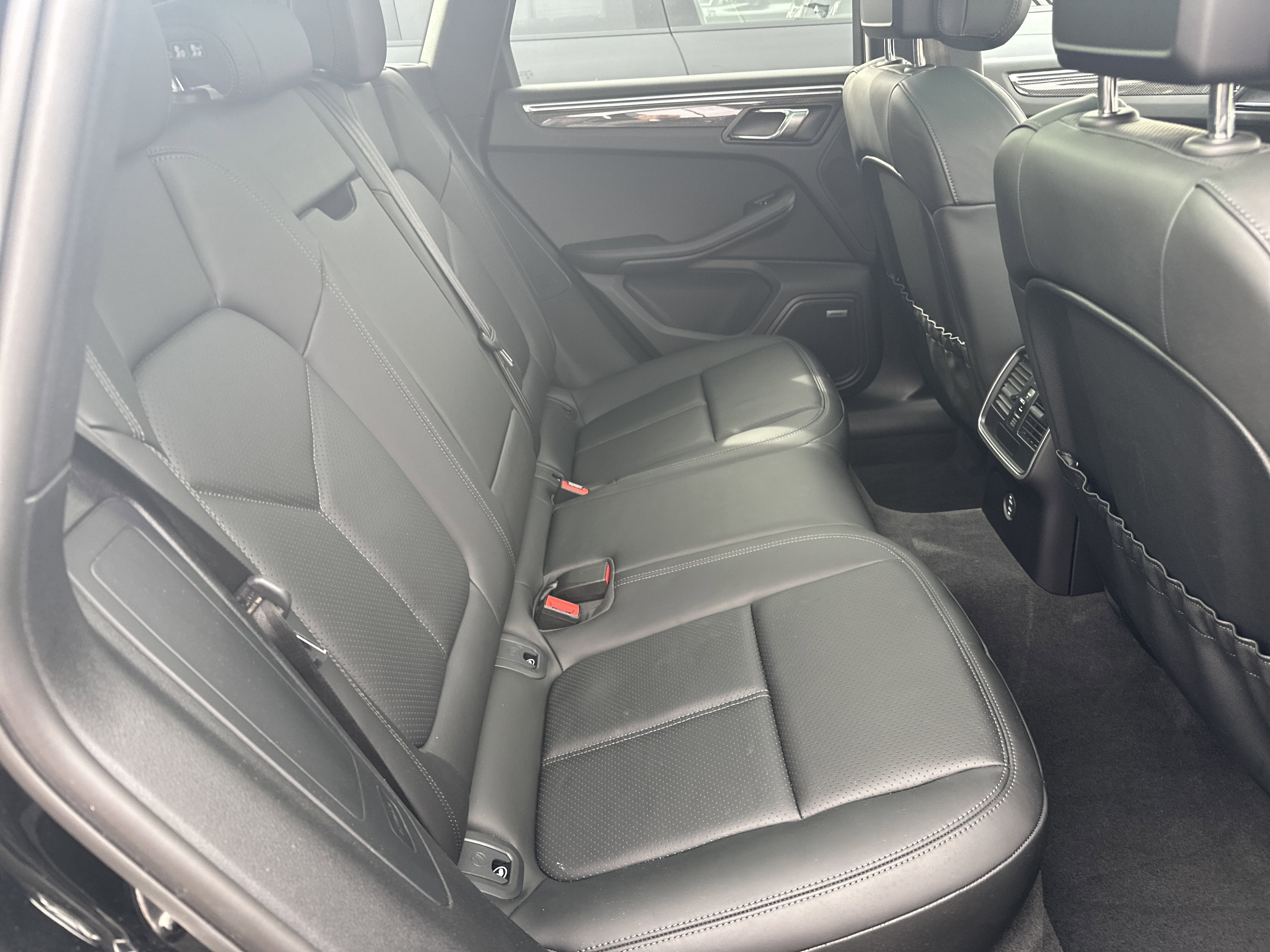 2021 Porsche Macan NA