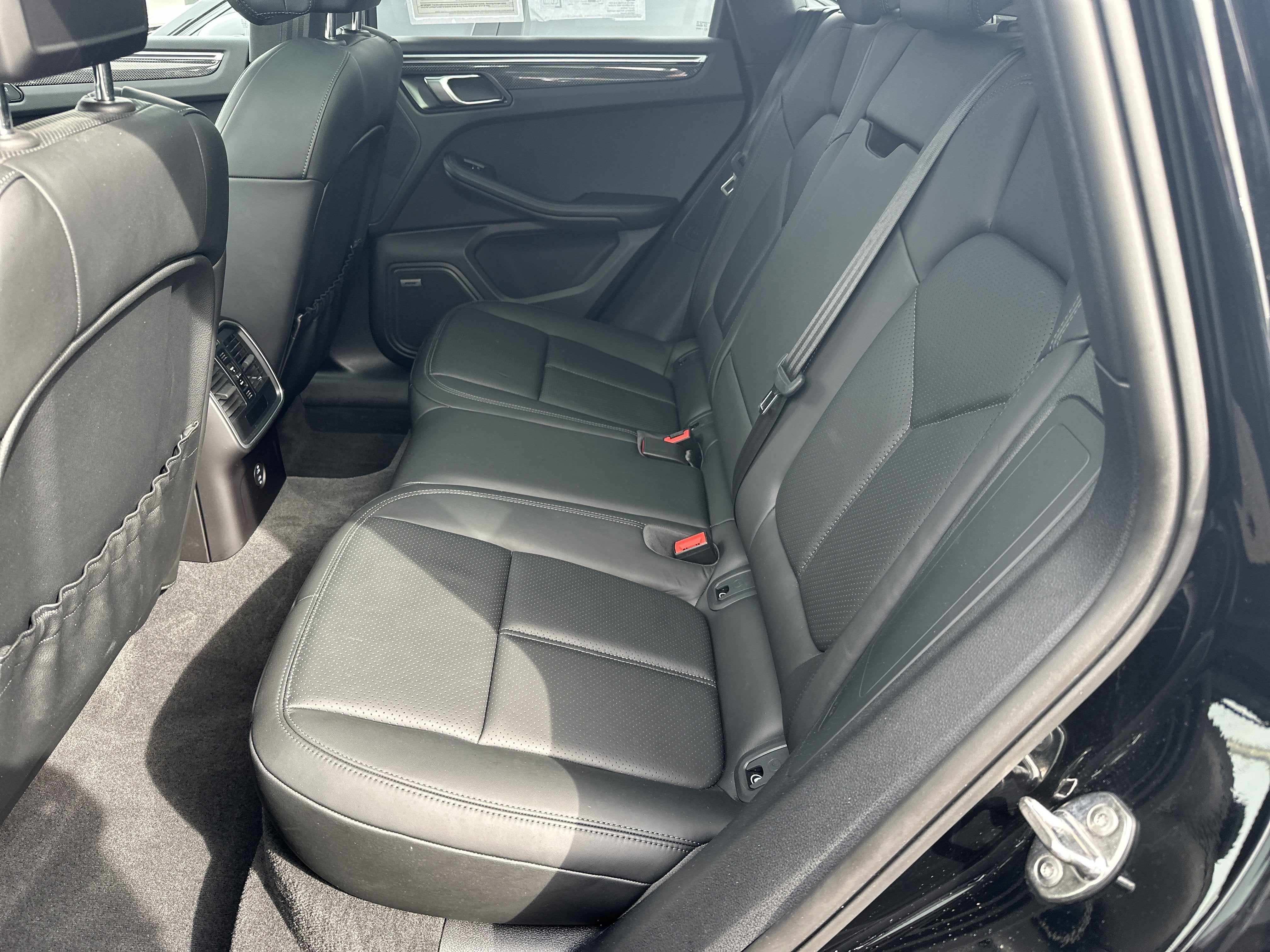 2021 Porsche Macan NA