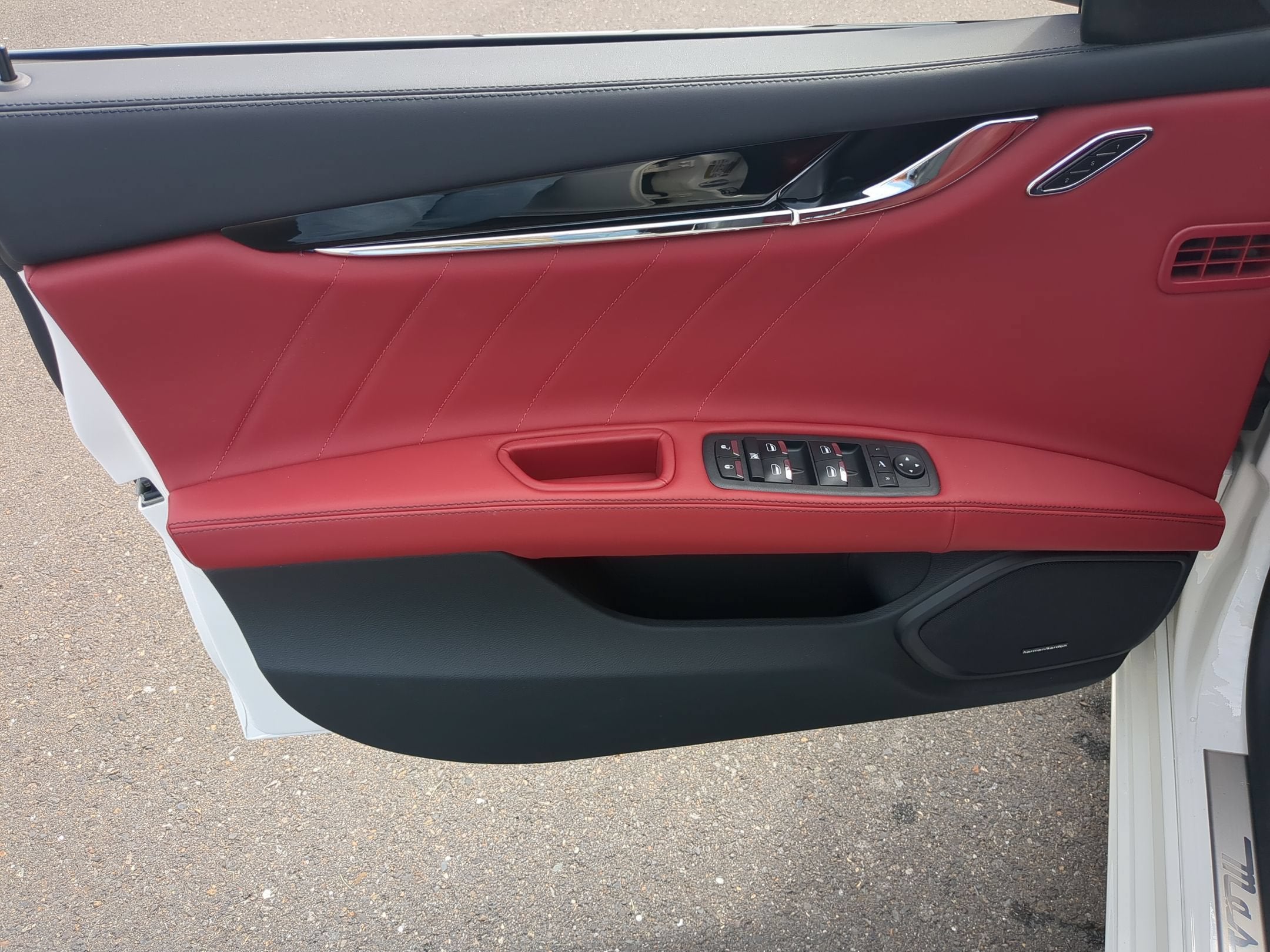 2023 Maserati Quattroporte Modena Q4