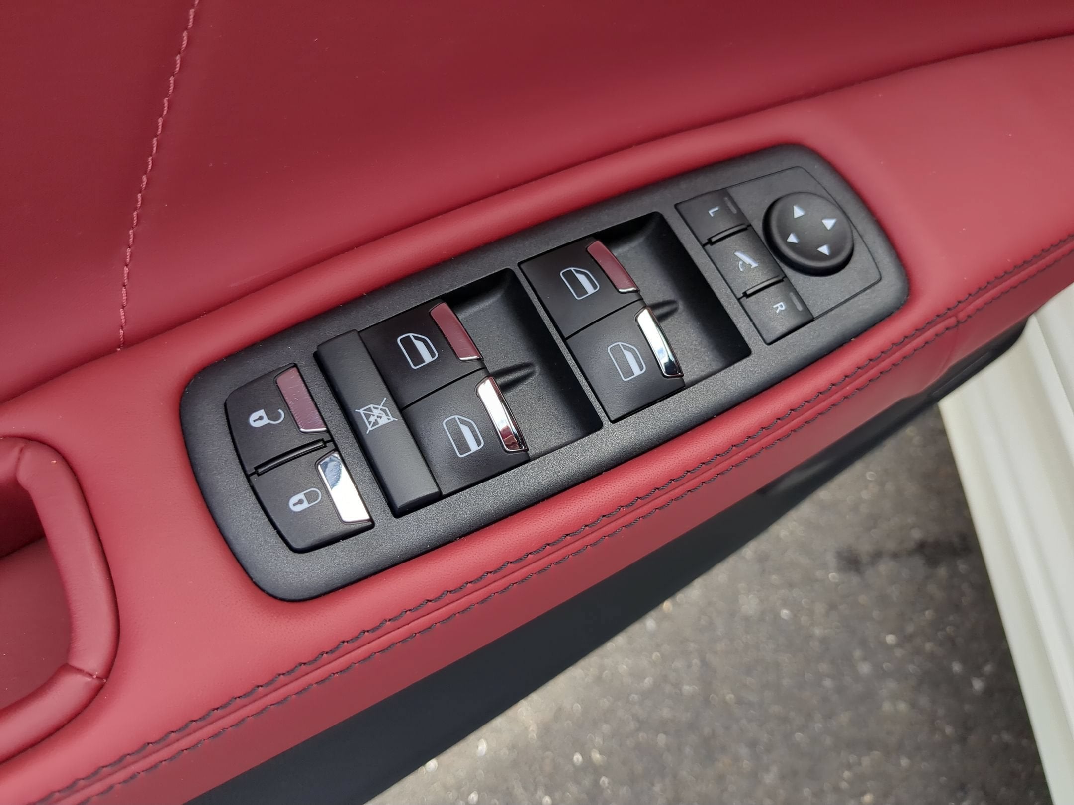 2023 Maserati Quattroporte Modena Q4