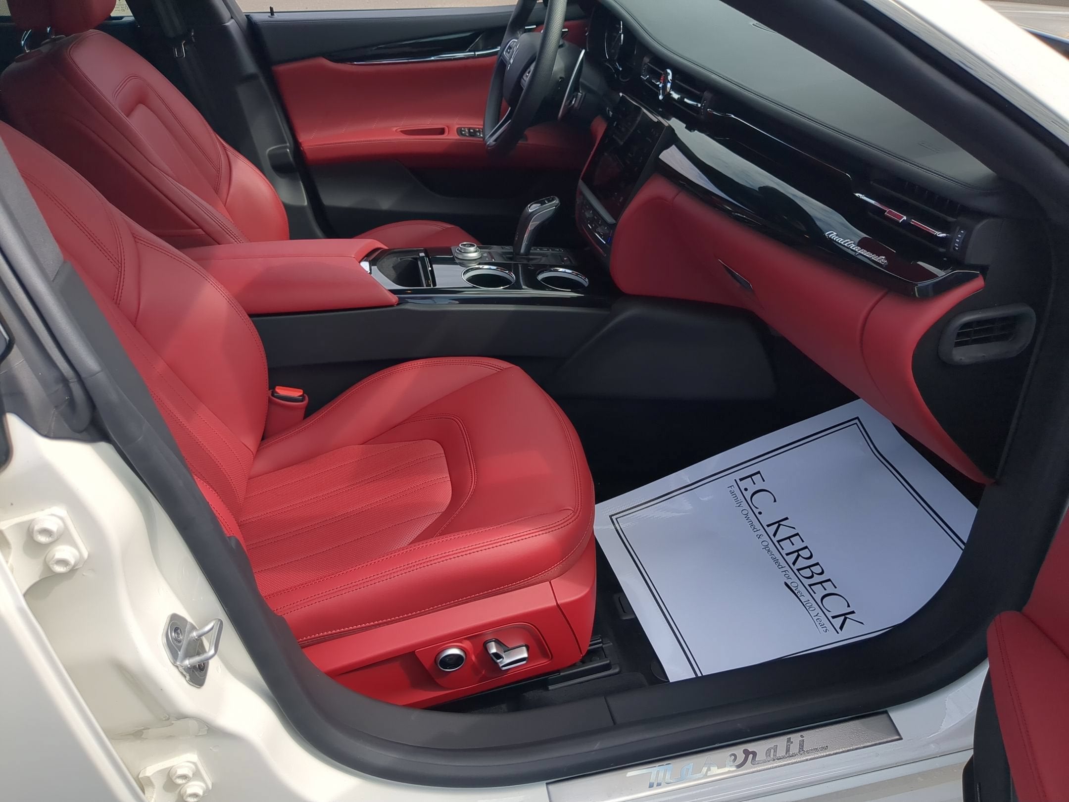 2023 Maserati Quattroporte Modena Q4