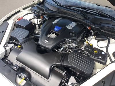 2023 Maserati Quattroporte Modena Q4