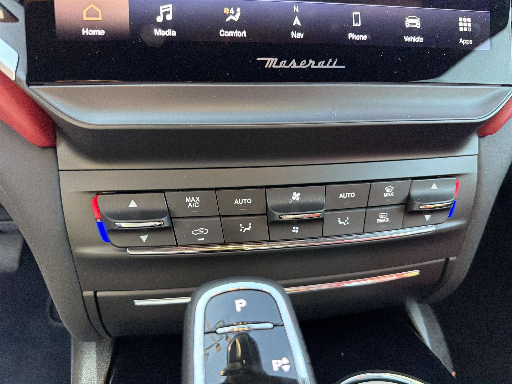 2023 Maserati Ghibli Modena Q4