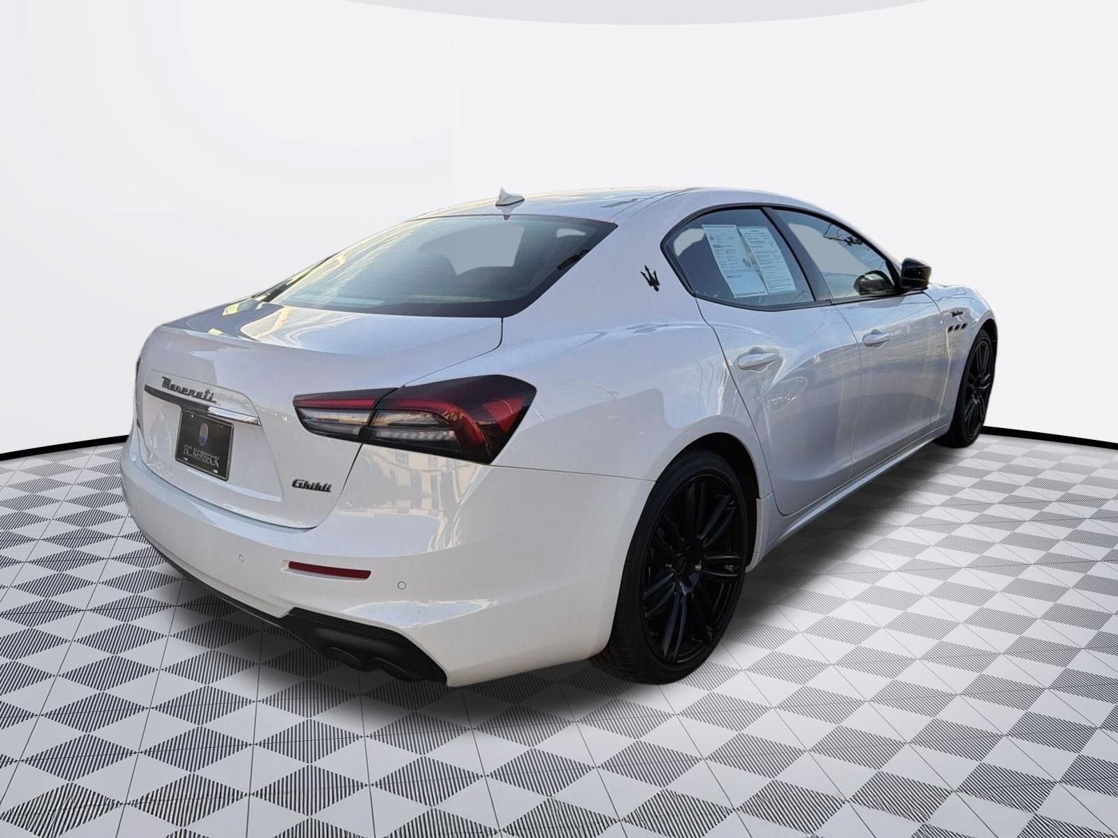 2023 Maserati Ghibli Modena Q4