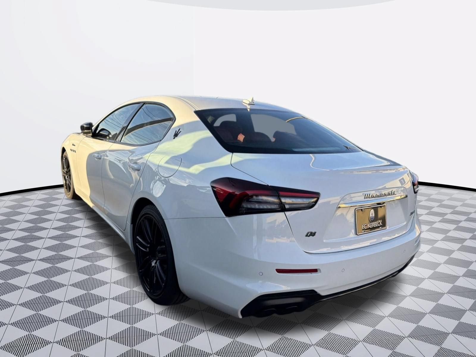 2023 Maserati Ghibli Modena Q4